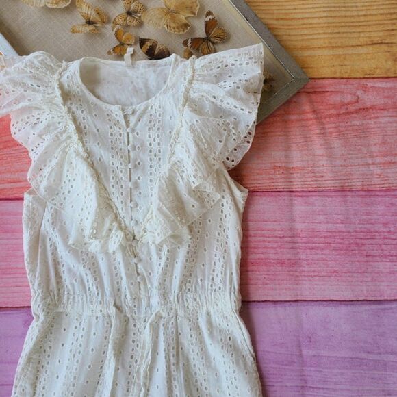 Urban Outfitters White Magnolia Floral Eyelet Ruffle Straight Cropped Jumpsuit M - Picture 6 of 10